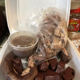 Lòng heo ăn cháo $12