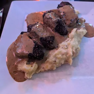 Filet av poivre over mashed potatoes!