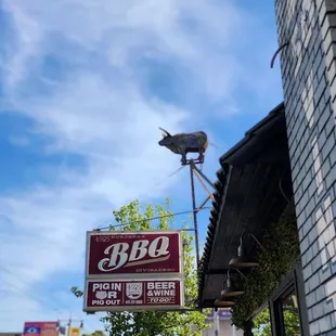 Street view.  This is the place!! Stop! Park! And get in here!!