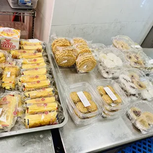 Sweets, Chinese puddings, cookies, crepes