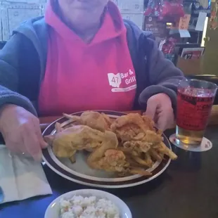 Fried chicken,WED.3PCS,fries,slaw, $5