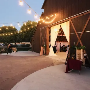 48 Barn