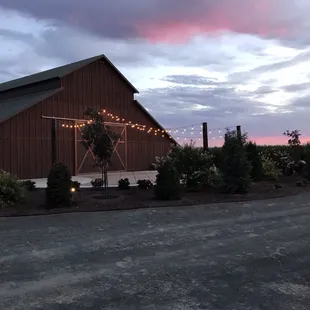48 Barn