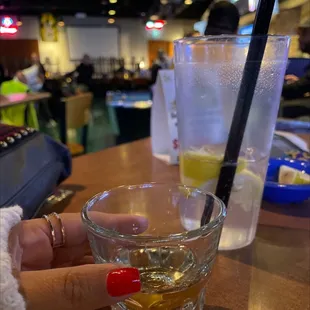 drink, oysters and mussels