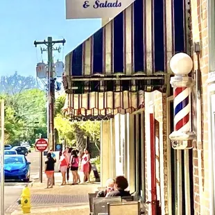 4th Street Deli storefront