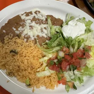 Beans and rice that go with the fajitas