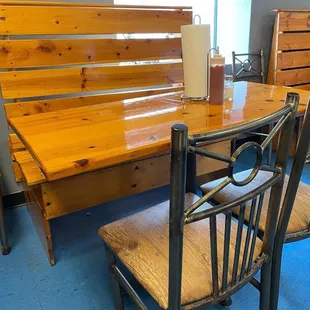 Booth at the Old Horse Cave Location.