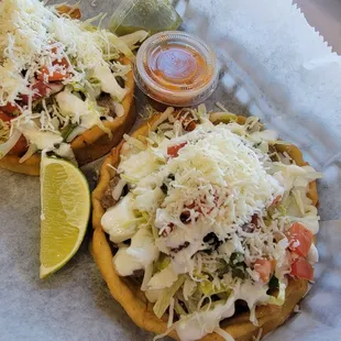 Sopes.