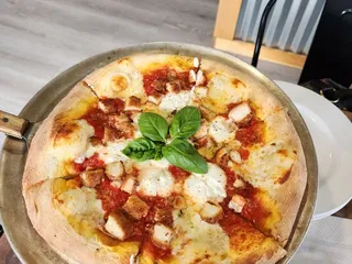 The Box Pizzeria