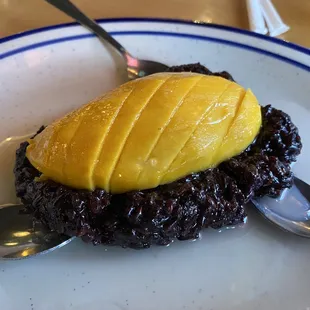 Thai Coconut Sticky Rice with Fresh Mango