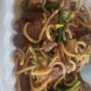 Beef Lo Mein Lunch
