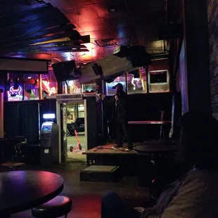 Comedy show now!