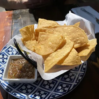 Chips & Salsa