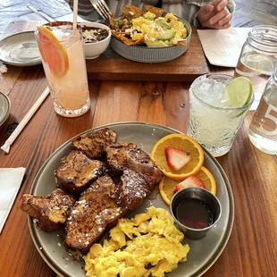 Cinnamon Currant French Toast