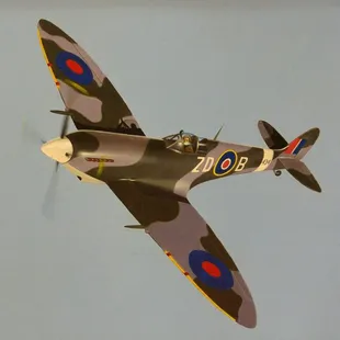 Aviation painting by Robert Daniels.