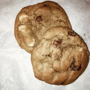 chocolate chip s'mores cookies
