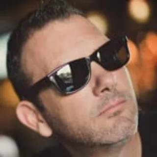 Dan D.