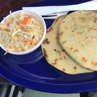 Pupusas con queso.