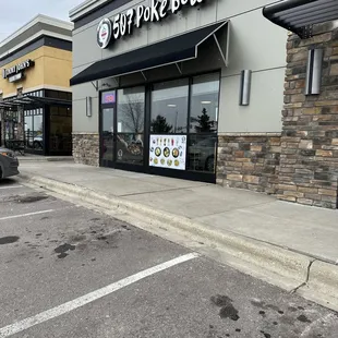 Storefront of 507 Poke Bowl