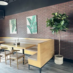 sushi and sashimi, interior