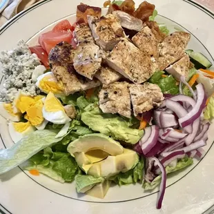 50&apos;s Cobb Salad with Chicken