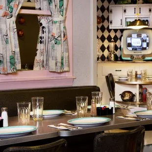 50&apos;s Prime Time Cafe at Disney&apos;s Hollywood Studios
