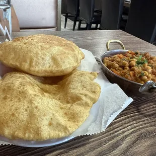 Chole Puri