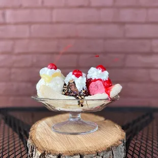 512 Coffee and Ice Cream