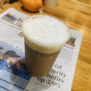 Nitro cold brew w/ vanilla sweet cream foam