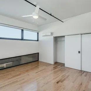 520 Commerce