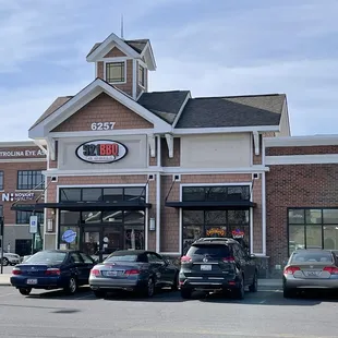 the outside of the restaurant