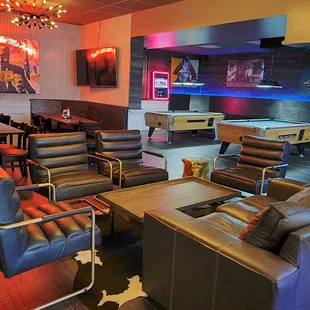 lounge area with pool table