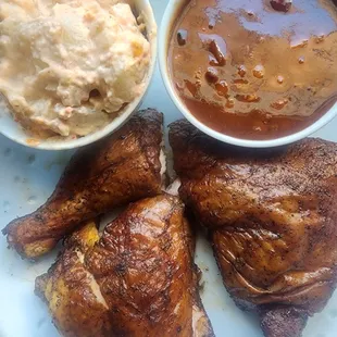 HANDSLAUGHTERED SMOKEDCHICKEN SMOKED BEANS LADYM SPICY POTATO Salad