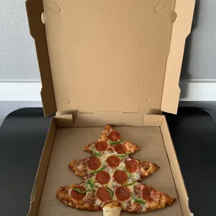 Christmas Tree Pizza
 only at 525