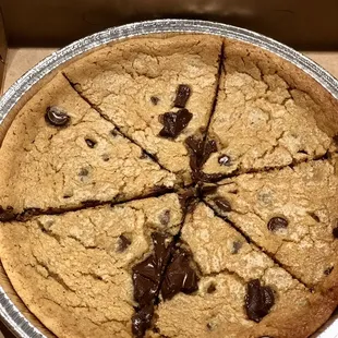Chocolate Chip Cookie Pizza