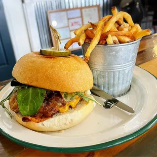 Bacon Jam Burger = amazing & delish!!! (5/5)