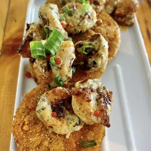 Fried Green Tomato & Lemon Basil Shrimp is oh so fresh, flavorful & delish! (5/5)