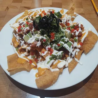 Poke Nachos