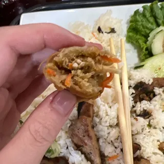 Crispy Chicken Spring Rolls