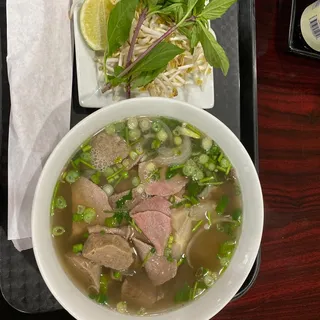 Pho Dac Biet ( Special Beef Combination)