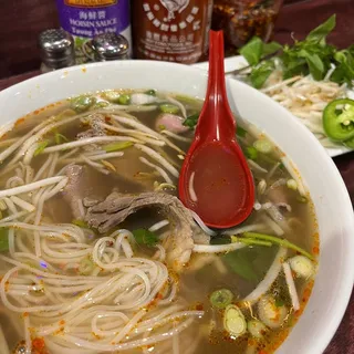 Pho Tai, Chin, Nam