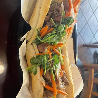 Banh Mi Lemongrass Chicken