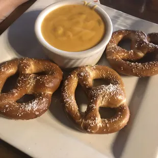 pretzels and queso