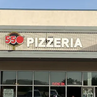 Entrance to this awesome establishment!