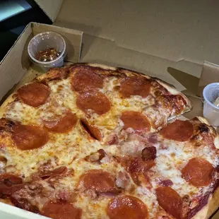 Small pepperoni and bacon