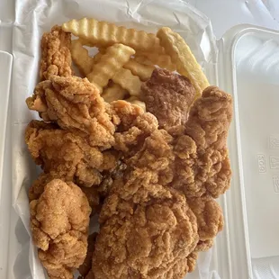 food, poultry, bbq wings, chicken wings and fried chicken, chicken wings, fried chicken, chicken, bbq chicken, fried chicken wings