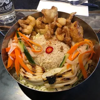 Sweet Chili Crispy Cauliflower Rice Bowl