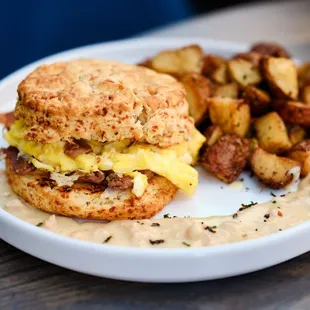 Biscuits &amp; Gravy Sandwich