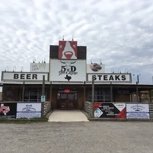 5D Steakhouse &amp; Lounge in Carrizo Springs used to be Red Dog's...