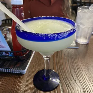 Classic margarita ($2 on mondays!)